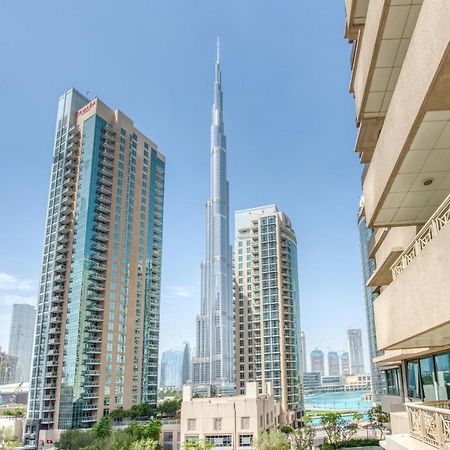 Maison Privee - Radiant Urban Retreat With Iconic Burj Khalifa Vws Дубай Экстерьер фото