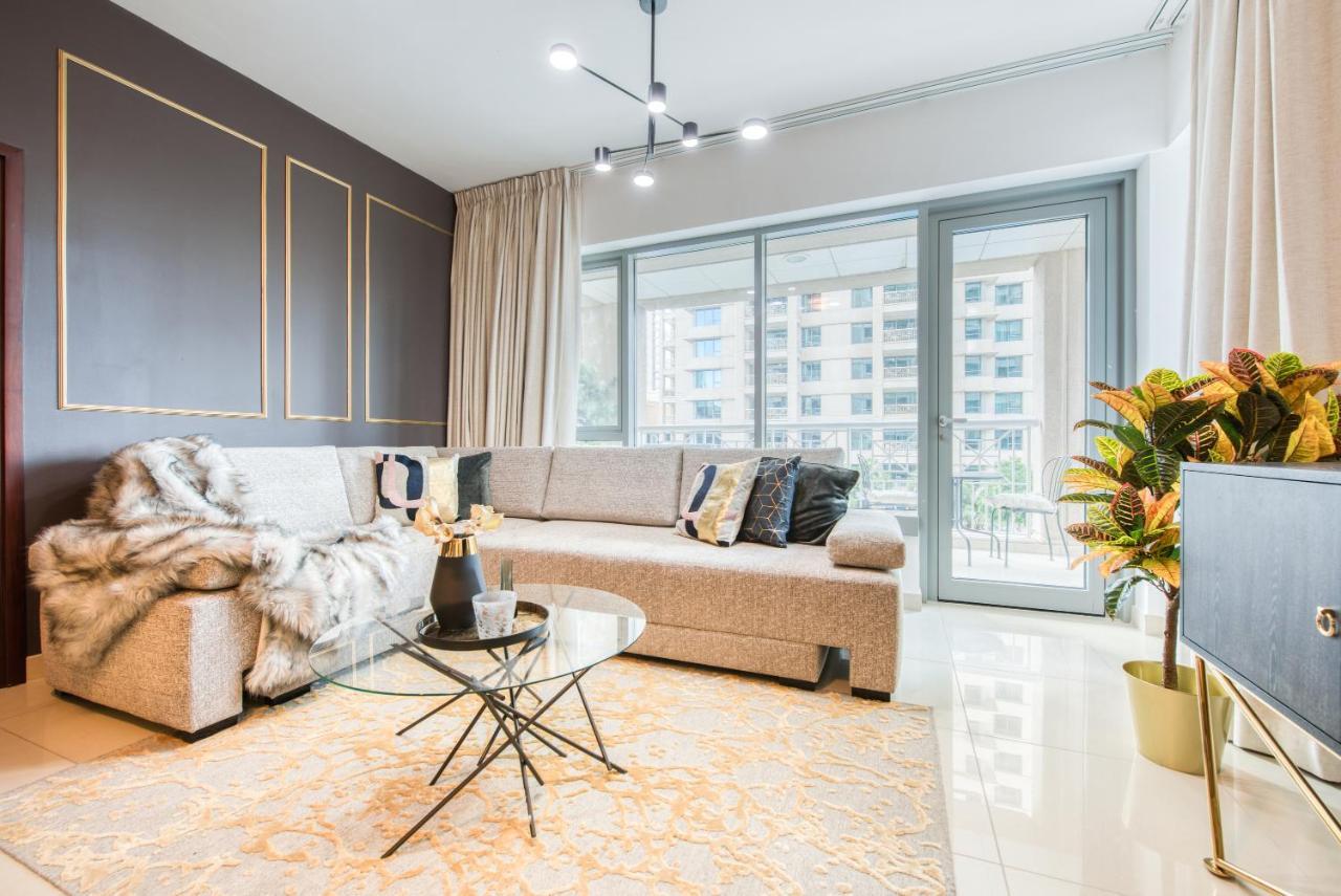 Maison Privee - Radiant Urban Retreat With Iconic Burj Khalifa Vws Дубай Экстерьер фото