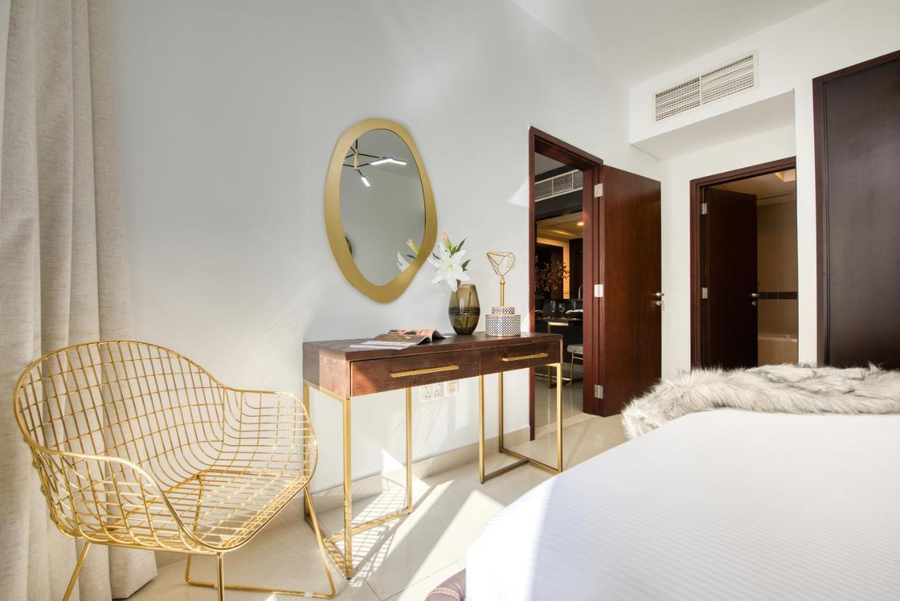 Maison Privee - Radiant Urban Retreat With Iconic Burj Khalifa Vws Дубай Экстерьер фото