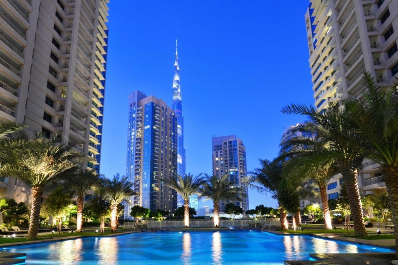 Maison Privee - Radiant Urban Retreat With Iconic Burj Khalifa Vws Дубай Экстерьер фото